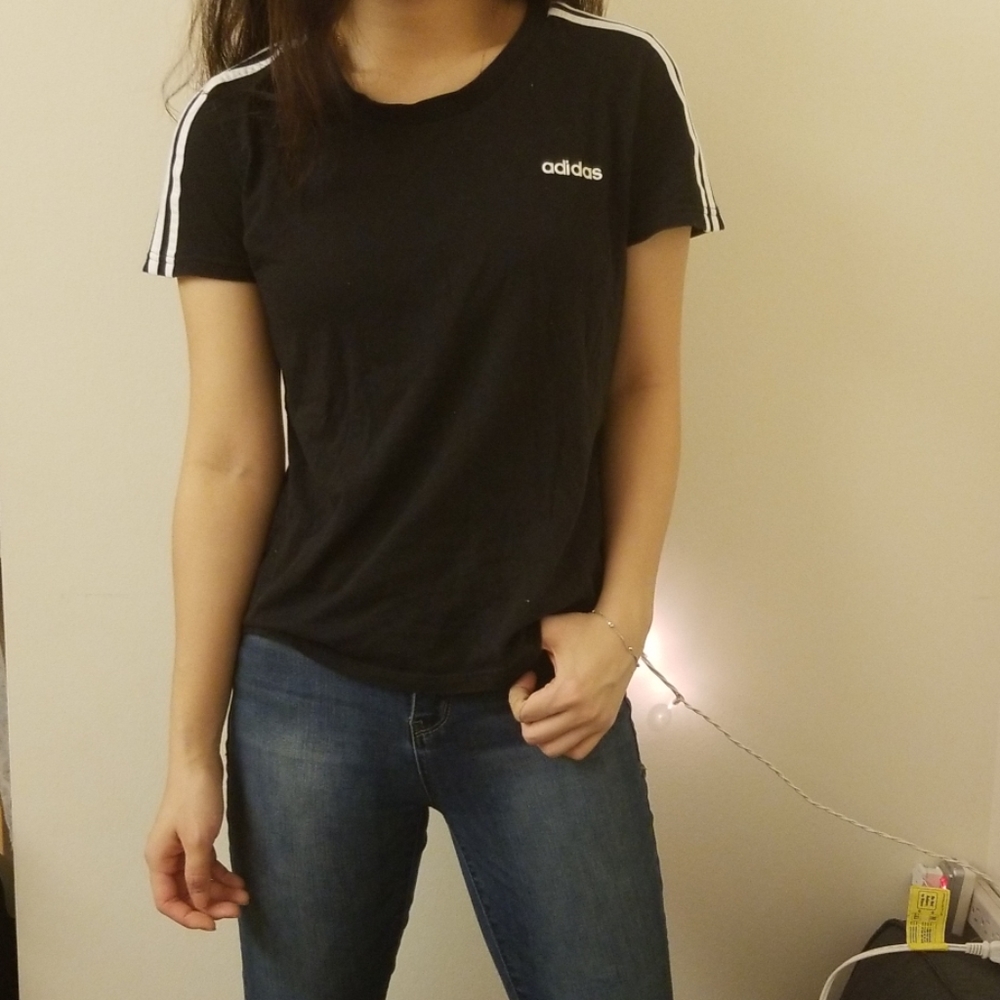 Adidas short sleeve t shirt